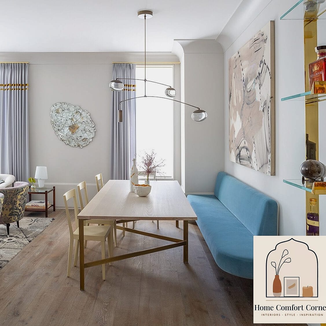 A Built-In Banquette Instead of a Kitchen Table