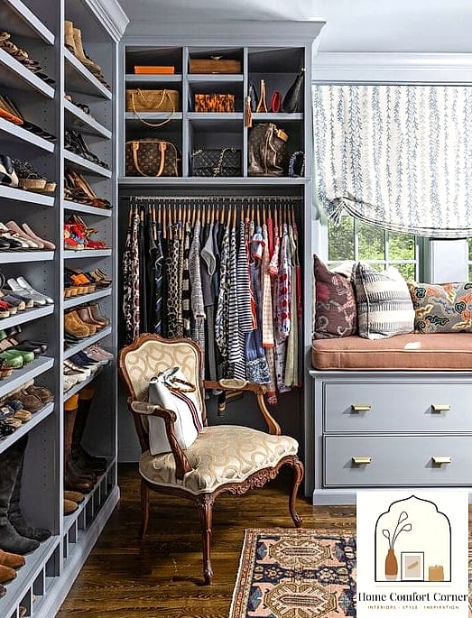 Converting a Closet Into a Home Office Nook