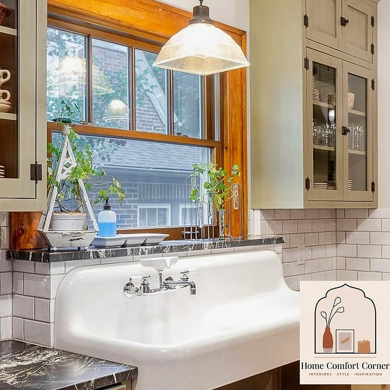 14 Beautiful Vintage Farmhouse Decor Inspiration Photos Worth Saving 7 A Farmhouse Sink in the Kitchen
