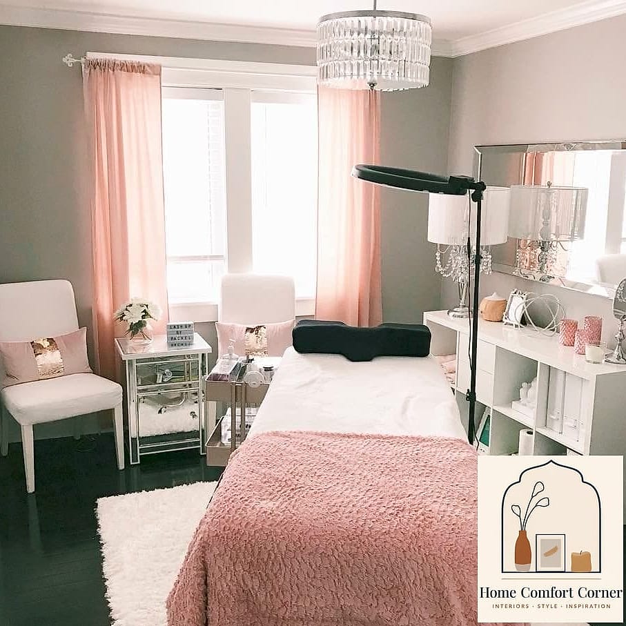 Functional Small Space Lash Room