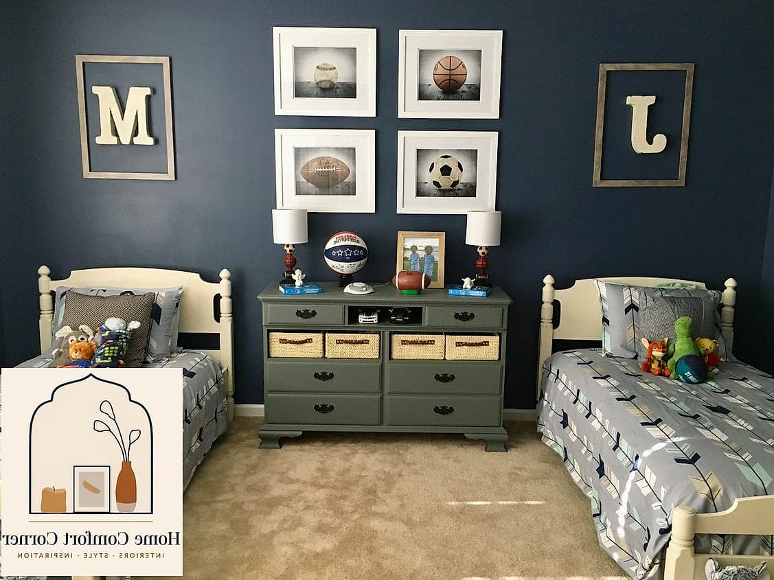 Gallery Wall of Mismatched Frames