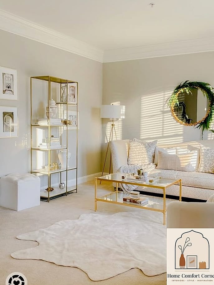 Gold Accents in a Neutral Bedroom