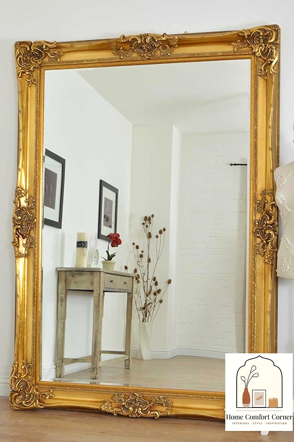 Gold-Framed Mirrors in the Entryway