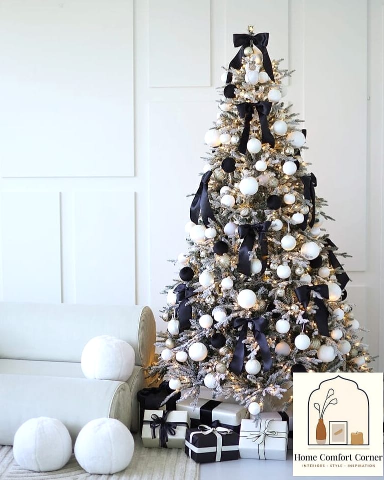 A Monochrome Tree for Instant Sophistication