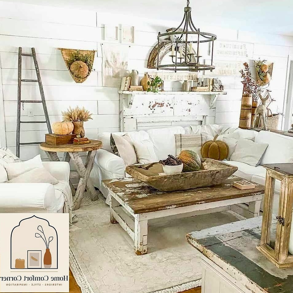 22 Country Farmhouse Decor Ideas to Upgrade Your Home This Weekend 16 Reclaimed Wood Accent Pieces