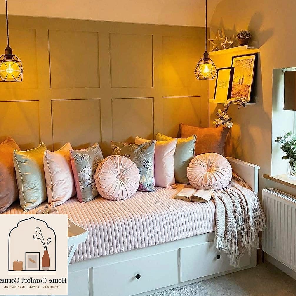 Use a Daybed Instead of a Traditional Bed